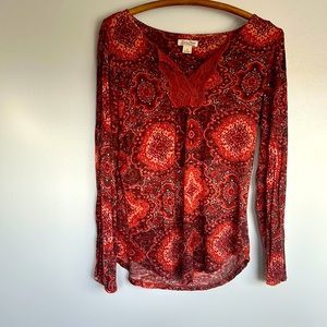 Lucky Brand cold shoulder slit sleeve blouse Small